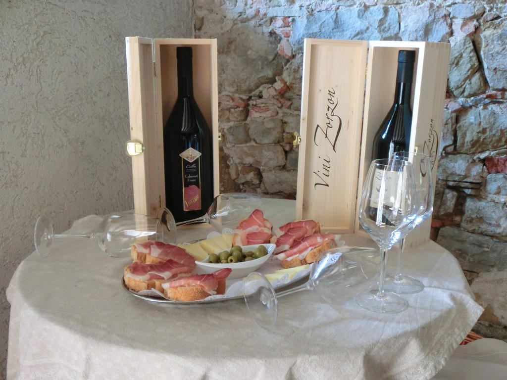 Agriturismo Domus Rustica Кормонс Экстерьер фото